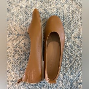 Everlane - The Italian Leather Day Glove flat